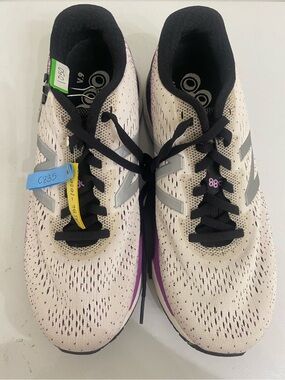 New Balance 880 Women's Cream & Purple Running Shoes with Gray Details